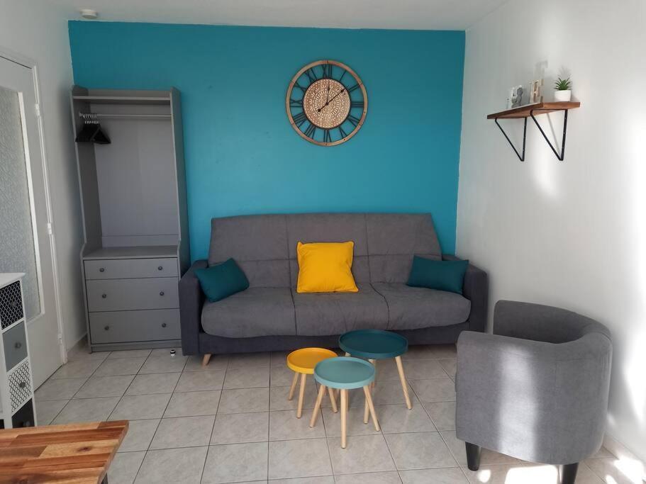 Apartamento 2/4 Pers Proche Centre Avec Balcon, Parking